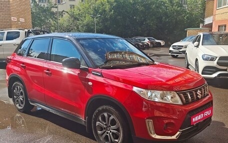 Suzuki Vitara II рестайлинг, 2021 год, 1 999 999 рублей, 2 фотография