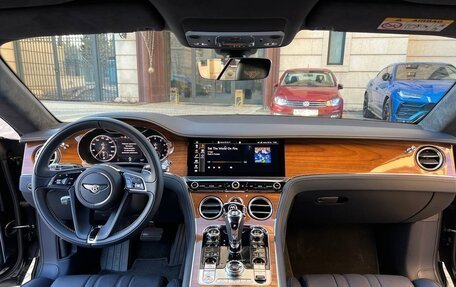 Bentley Continental GT III, 2020 год, 18 900 000 рублей, 8 фотография