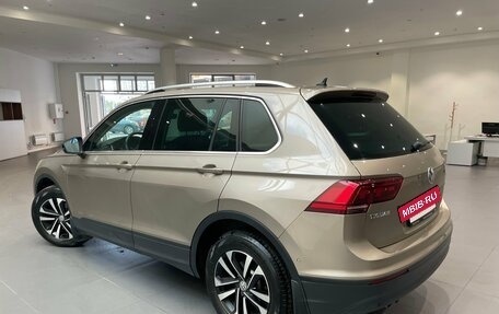 Volkswagen Tiguan II, 2019 год, 2 849 000 рублей, 4 фотография