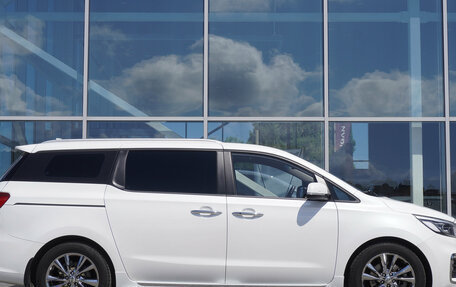 KIA Carnival III, 2020 год, 3 200 000 рублей, 4 фотография