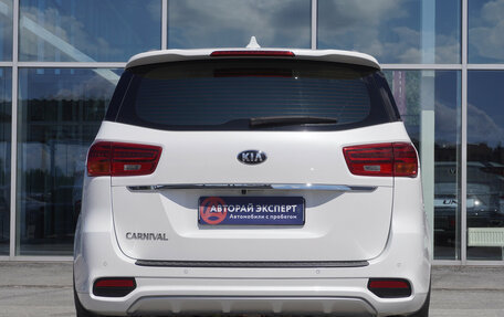 KIA Carnival III, 2020 год, 3 200 000 рублей, 6 фотография