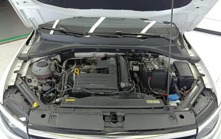 Volkswagen Bora, 2022 год, 1 300 000 рублей, 8 фотография
