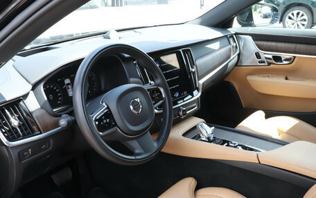 Volvo S90 II рестайлинг, 2021 год, 3 980 000 рублей, 14 фотография