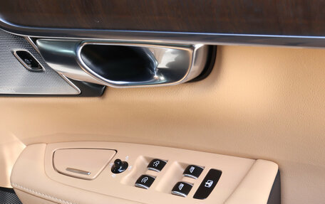 Volvo S90 II рестайлинг, 2021 год, 3 980 000 рублей, 22 фотография