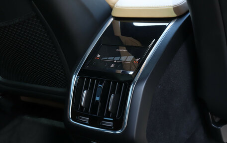 Volvo S90 II рестайлинг, 2021 год, 3 980 000 рублей, 25 фотография