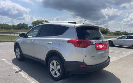 Toyota RAV4, 2014 год, 1 670 000 рублей, 4 фотография