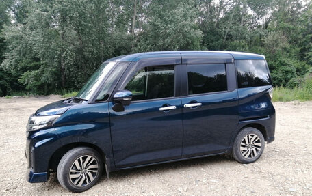 Toyota Roomy I, 2021 год, 1 240 000 рублей, 12 фотография