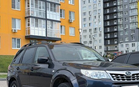 Subaru Forester, 2012 год, 1 330 000 рублей, 2 фотография