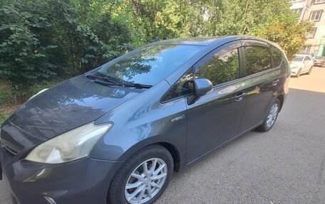 Toyota Prius Alpha I (ZVW40/41), 2012 год, 1 200 000 рублей, 3 фотография
