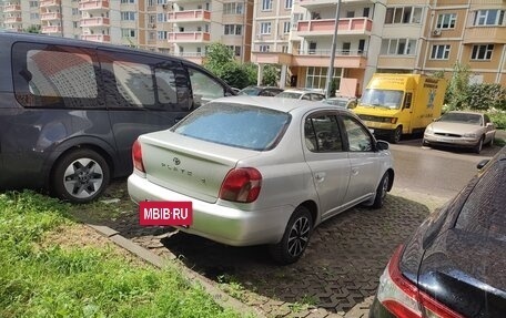 Toyota Platz, 2001 год, 270 000 рублей, 4 фотография