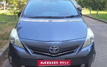 Toyota Prius Alpha I (ZVW40/41), 2012 год, 1 200 000 рублей, 2 фотография