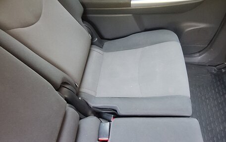 Toyota Prius Alpha I (ZVW40/41), 2012 год, 1 200 000 рублей, 9 фотография