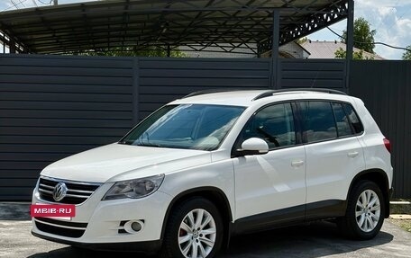 Volkswagen Tiguan I, 2009 год, 990 000 рублей, 2 фотография