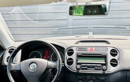 Volkswagen Tiguan I, 2009 год, 990 000 рублей, 13 фотография