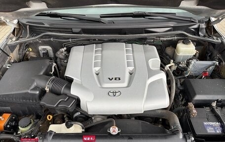 Toyota Land Cruiser 200, 2011 год, 2 490 000 рублей, 29 фотография