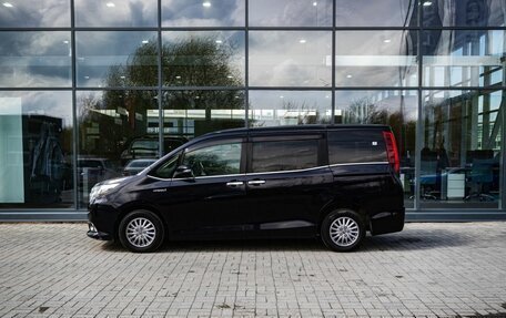 Toyota Esquire I, 2015 год, 1 700 000 рублей, 7 фотография