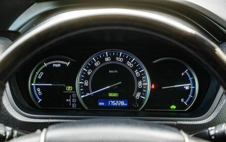 Toyota Esquire I, 2015 год, 1 700 000 рублей, 18 фотография