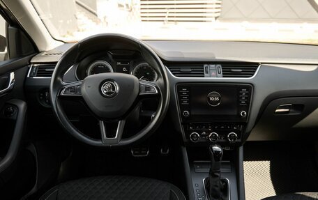 Skoda Octavia, 2017 год, 1 990 400 рублей, 8 фотография