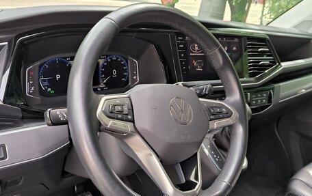 Volkswagen Multivan T6 рестайлинг, 2022 год, 5 890 000 рублей, 9 фотография