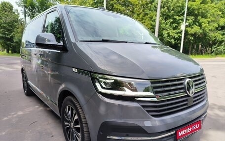 Volkswagen Multivan T6 рестайлинг, 2022 год, 5 890 000 рублей, 3 фотография