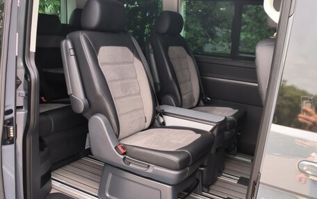 Volkswagen Multivan T6 рестайлинг, 2022 год, 5 890 000 рублей, 15 фотография