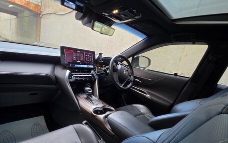 Toyota Harrier, 2020 год, 4 300 000 рублей, 8 фотография