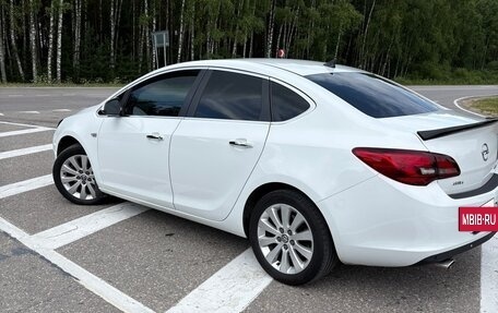 Opel Astra J, 2013 год, 920 000 рублей, 6 фотография