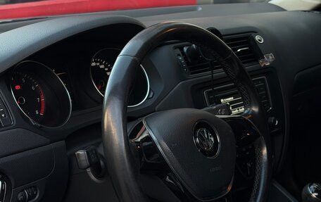 Volkswagen Jetta VI, 2015 год, 800 000 рублей, 16 фотография