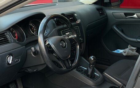 Volkswagen Jetta VI, 2015 год, 800 000 рублей, 17 фотография