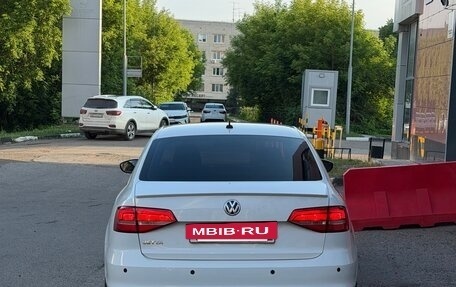 Volkswagen Jetta VI, 2015 год, 800 000 рублей, 4 фотография