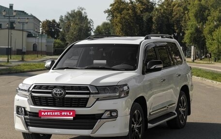 Toyota Land Cruiser 200, 2020 год, 7 500 000 рублей, 17 фотография