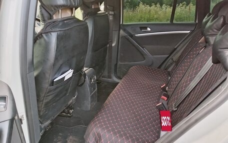 Volkswagen Tiguan I, 2013 год, 950 000 рублей, 6 фотография
