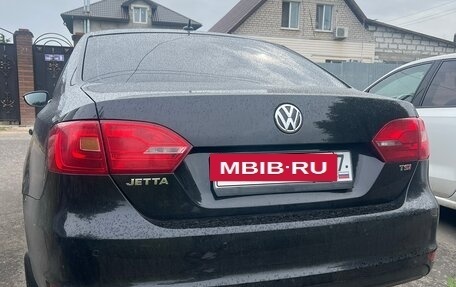 Volkswagen Jetta VI, 2013 год, 720 000 рублей, 3 фотография