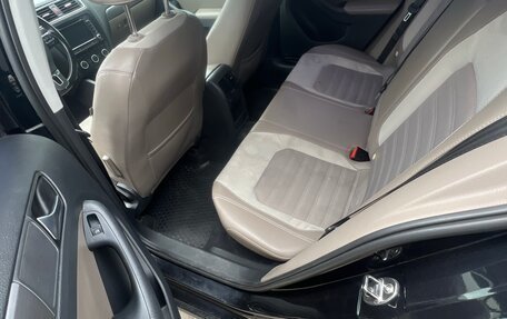 Volkswagen Jetta VI, 2013 год, 720 000 рублей, 7 фотография