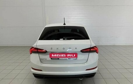 Skoda Rapid II, 2020 год, 1 500 000 рублей, 10 фотография
