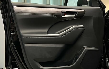Toyota Highlander, 2026 год, 5 699 000 рублей, 25 фотография