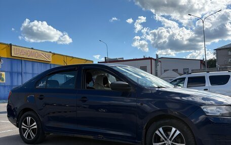 Skoda Rapid I, 2014 год, 450 000 рублей, 2 фотография