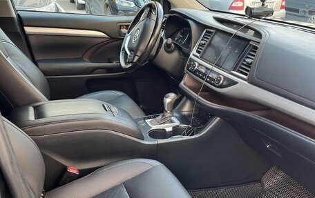 Toyota Highlander III, 2021 год, 4 650 000 рублей, 11 фотография