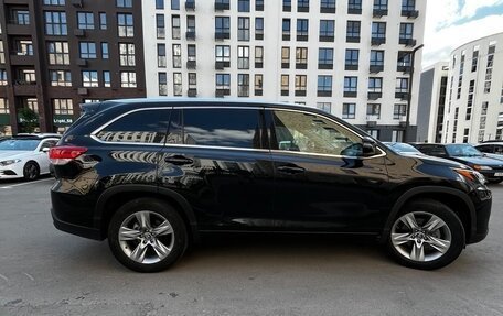 Toyota Highlander III, 2021 год, 4 650 000 рублей, 15 фотография