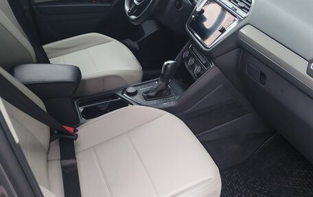 Volkswagen Tiguan II, 2021 год, 2 600 000 рублей, 7 фотография