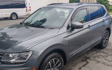 Volkswagen Tiguan II, 2021 год, 2 600 000 рублей, 2 фотография