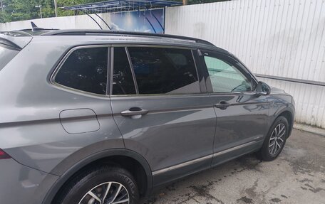 Volkswagen Tiguan II, 2021 год, 2 600 000 рублей, 5 фотография