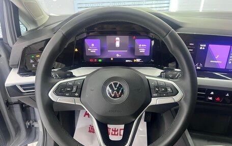 Volkswagen Golf VIII, 2023 год, 1 800 000 рублей, 11 фотография