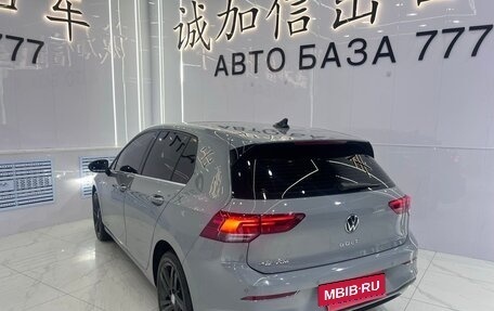 Volkswagen Golf VIII, 2023 год, 1 800 000 рублей, 6 фотография