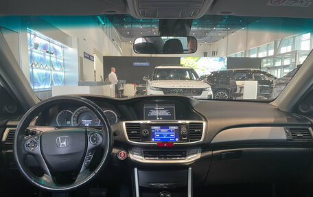 Honda Accord IX рестайлинг, 2013 год, 1 090 000 рублей, 9 фотография