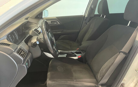 Honda Accord IX рестайлинг, 2013 год, 1 090 000 рублей, 18 фотография