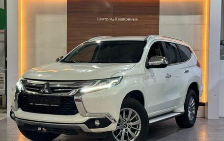 Mitsubishi Pajero Sport III рестайлинг, 2017 год, 2 695 900 рублей, 1 фотография