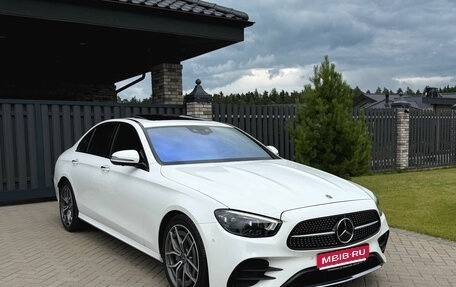 Mercedes-Benz E-Класс, 2022 год, 3 790 000 рублей, 1 фотография