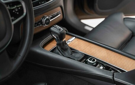 Volvo XC90 II рестайлинг, 2016 год, 2 690 000 рублей, 10 фотография