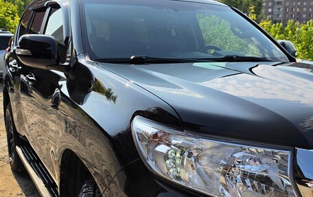 Toyota Land Cruiser Prado 150 рестайлинг 2, 2019 год, 5 800 000 рублей, 13 фотография